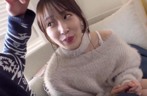 可愛い声で何度も鳴きまくる敏感体質！顔に似合わず超ビッチちゃんとエッ