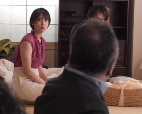 【輪姦】借金まみれになってしまったせいで夫婦は性欲まみれの男たちに幸せを壊されてしまうNTR
