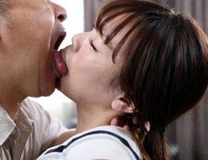 【美月桜花】旦那の知り合いに狙われる人妻が不貞の仲になってしまう禁断SEX！