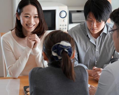 【水戸かな】夫とは違うちんぽで楽しむ！？知り合いの夫とお泊りした熟女えちえち禁断NTRセックス