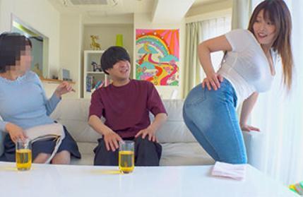 【新村あかり】綺麗な叔母さんとは身内でもセックスしたい甥っ子が突然チンポを突っ込んでしまうｗ