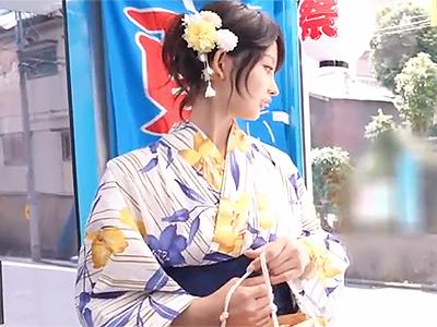 《マジックミラー号》「周りにバレちゃうよ…」浴衣姿の美女が野球拳で敗北、服を脱ぎ果てたら濃厚な中出しセックスへと突入ｗｗｗ