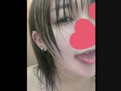 【個人撮影】マン毛が薄くて割れ目が見えそうな裏垢女子がオナニー映像を裏垢SNSで公開中ｗｗｗ