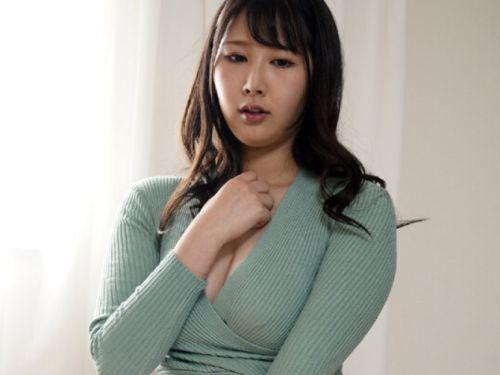 【青田悠華】歪んだ性知識を持った息子を心配して自らの子宮を使用させて性教育する母親!