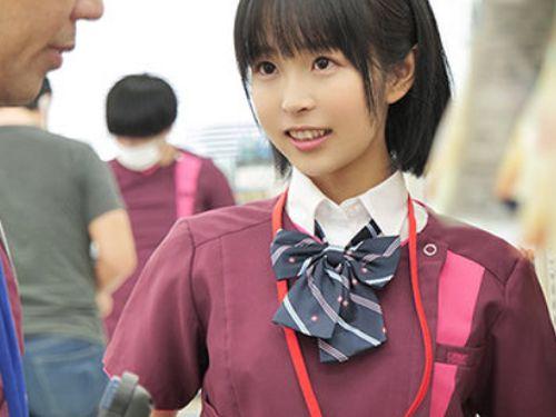 【日向なつ】ヤバいくらいに超絶可愛いバイト少女のあざと過ぎる誘惑に負けて人生最高の不倫SEX！