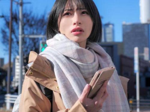 【宮島めい】ショートヘアが抜群にお似合いの美形美少女が複数のキモ親父と輪姦セックス！