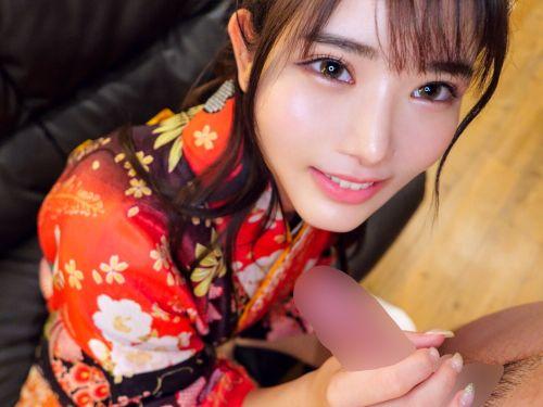 卒業式帰りに記念パンパンする大学4年のみく(22)