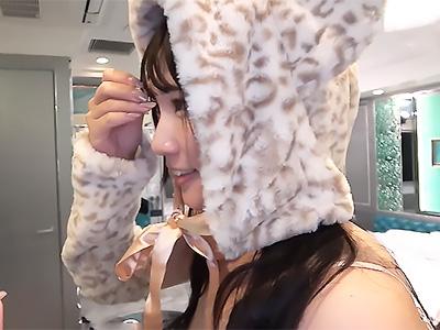 《ハメ撮り》むちエロボディのコスプレ素人女子さんとガチハメ!!生チンポで激しく突き何度もイカし中にザーメン発射ｗｗｗ