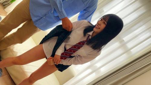 【個人撮影】めっちゃ可愛い顔してカラダはすでに大人な制服美少女とハメ撮りで大量中出し...
