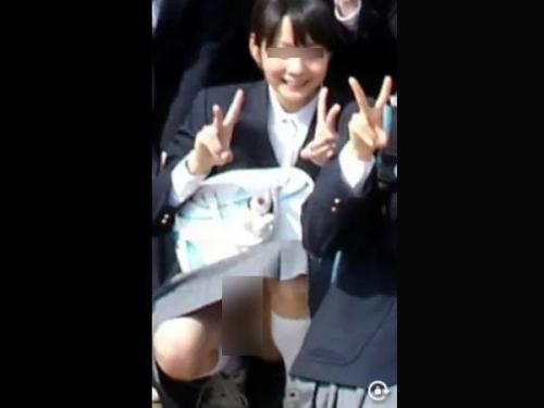 【盗撮】これは盗撮ではない！卒アルに映り込んでいた好きな子のエロい一枚を集めてきたぞｗｗｗｗｗｗ
