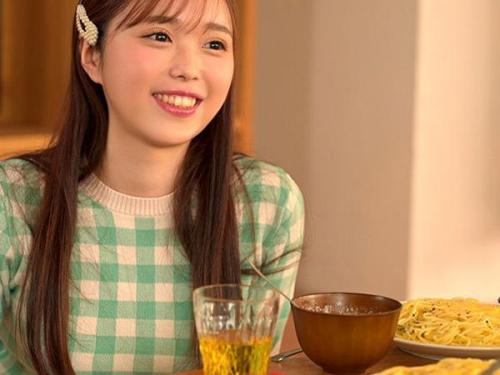【女子大生】見た目は清楚。中身は騎乗位が大好きな変態♡前戯を飛ばしてすぐに挿入！！膣内で精子を大量発射しちゃいます！！