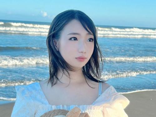 ＜AVデビューｘ小野崎じゅな＞経験人数わずか2人のピュアな美女がおじさんチンポで濃厚デビュー！