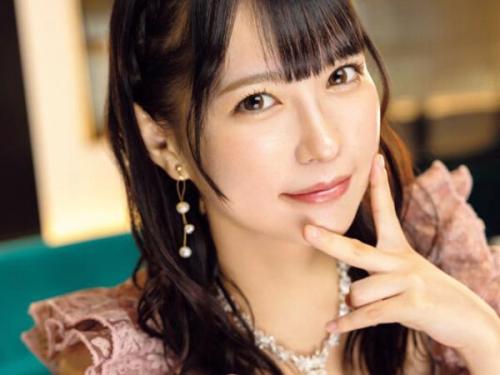 ＜円井萌華＞洗練された女の雰囲気の黒髪キャバクラ嬢が客のチンポをしごいてザーメン搾取！