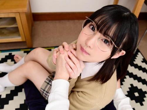 ＜横宮七海ｘバーチャルリアリティ＞常に欲求不満な制服美少女が、幼なじみの男性器に跨り、激烈な腰使いで騎上位性行為！