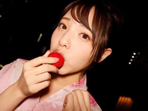 ＜白桃はな＞浴衣姿の可憐な美少女が、M男の乳首を愛撫しながら、チンポに吸い付き精液を搾り取る！