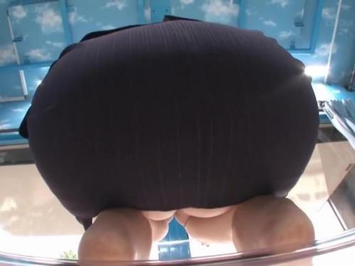 「ワクワク♡」オフィスで魅了する美尻・美脚の妖艶な女性と、服を脱がずに始まるストレッチから情熱的なひととき！豊満なバストを持つセクシーな彼女に、心の深層まで満たされる至福を。