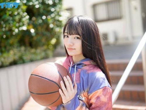 【デビュー作】18歳の可憐なバスケ少女がAV初体験！部活で鍛えた理想のプロポーションを震わせ、たっぷりの蜜を滴らせながら激しいピストンに悶絶する濃密な絡み！