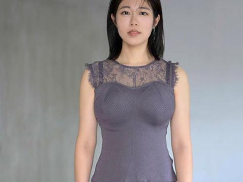 【清楚系】「本当はエッチなこと好きなんです」エッチが実は大好きな３０歳の新人！