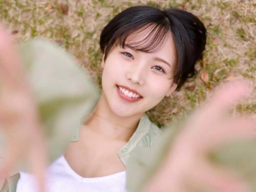 【柴崎はる】アイドル顔負けの美少女がAVデビューで17発もナマ中出し！！！複数人の男性に囲まれておまんこイキまくる！！