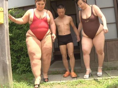 〔親子丼〕異常な肉塊の母娘と深い交わり　少し中毒性があるかも…