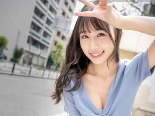 ＜斎藤帆夏＞低身長の美乳人気女優さんが素人男の家に凸して優しくチンポを包んでハメまくる！