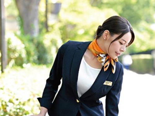 【美女】「したくてたまらない！もう我慢できない！」スッチーの欲望が決壊！セックスしまくり！