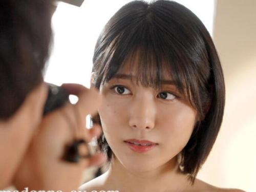 ＜神宮寺ナオ＞スタイル満点の魅力的な巨乳妻が夫の上司の陰謀により裸体画のモデルにされ、そのまま秘部を貫かれる！