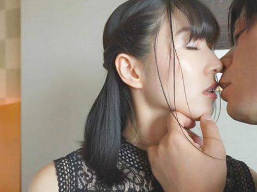 ＜常盤りお＞年齢を重ねても情熱的な四十代の人妻が欲求不満の身体を曝け出し、他人の肉棒に貪りつく！