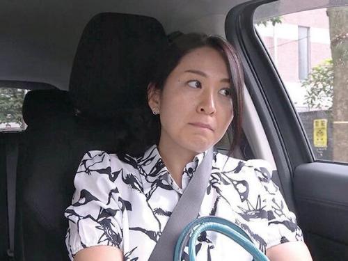 ＜ハメ撮り＞変態亭主の寝取られ願望を叶えるために巨乳美人妻が他人棒と本気セックス！