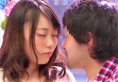 【ＭＭ号】「中に出しちゃった……」友達の素人男に中出しさせちゃう美人女子大生ｗ