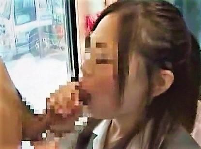 【ＭＭ号】街行く美人ＯＬが他人棒をフェラ抜きしてくれる！