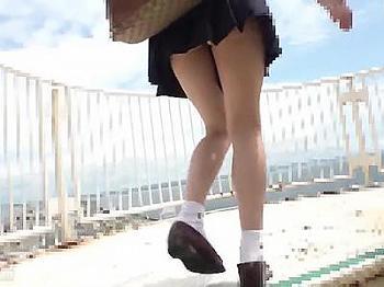 【素人×ローター】松本いちか 松本いちかの蜜臭口に86倍の電圧でグラスを割る最恐路上アクメマシーン。人が居ようがお構い無しでガクガクアクメるいちかの痴態を楽しみながらエロは加速。