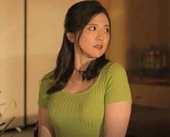 ＜木下凛々子＞「あの子のデカチン凄い//」夫が出張中で悶々としていた四十路マダムが息子の友達と制御不能な不倫SEX！