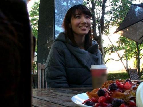 美人妻に生ハメセックスでドクドク中出し慕う濃厚性交