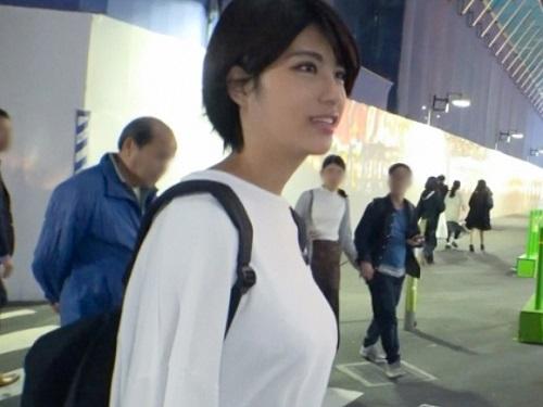 【素人ナンパ】「彼氏いるんですけど…」19歳スレンダー巨乳おっぱい痴女とホテルで手コキフェラパイズリセックス【エロ動画】
