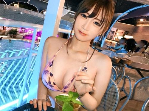 【素人ナンパ】「エッチ？いいよ♥」デカチン大好きなナイトプールの泥酔スレンダー巨乳おっぱいパイパン痴女OL【エロ動画】