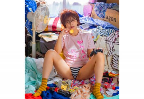 【アラサー喪女】実家暮らしニート隠れ♥エロ尻の姉（30）無職。の変態オナニー目撃してしまい⇒玉らずSEX精子注入中出しw