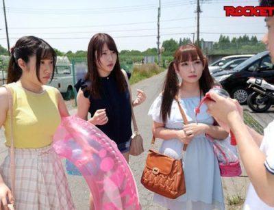 【プール】とっても可愛いお姉さんに時間停止でエロエロ行為