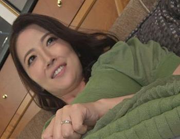 【木下凛々子】素晴らしい美貌の欲求不満なドスケベ奥さんと潮吹きハメ撮りズッコンバッコン！