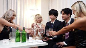 【ギャル】最高ルックスエロい雰囲気ムンムンお姉さんたちと気持ち良くなる痴女SEX