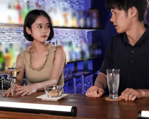 【MINAMO】めちゃくちゃ可愛い既婚女の子は夫を忘れて年下とSEXに夢中になっちゃう禁断SEX