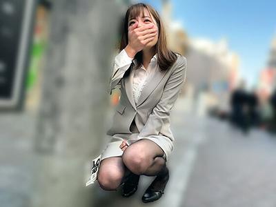 《素人×企画》美脚黒パンストOLさんリモバイ装着状態で散歩して敏感に反応してホテルでバッコバコ膣内発射が抜けるｗｗｗ