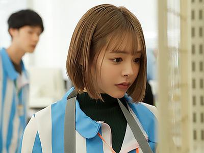 【若妻×不倫】コンビニの隠れ家で若者と体がぴったり合う禁断の情熱に身を委ねる淫靡な美人妻www