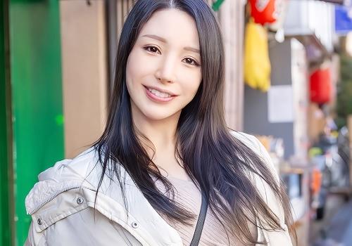 爆乳おっぱいがエロい元ナースのセレブ美魔女が40歳でAV応募！コスプレ不倫セックスに発情して絶頂するド淫乱奥さん