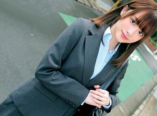 【企画】素人パンスト美女がディルドにまたがり夢中で腰振りピストン！