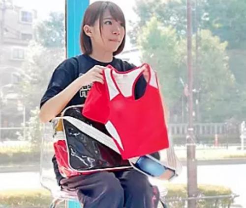 【MM号】部活で鍛えられたすべっすべな下半身に大興奮するアスリート美女