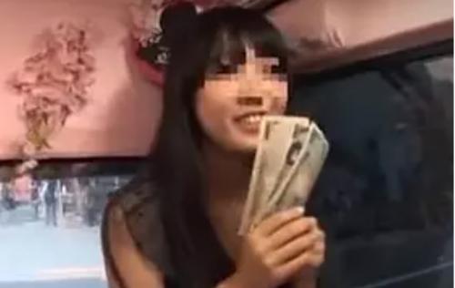 【MM号】お金ほしさにスタイル抜群のエッチなお姉さんが四つん這いでセックス