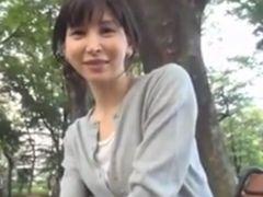 素人熟女を待ち合わせハメ撮り野外で車内でとこでも露出