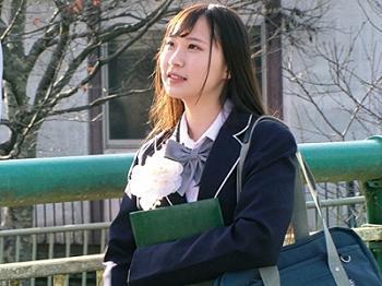 【ギリギリJK素人娘】「はぁぁぁあああん！」クリをコスって興奮させて生チンズブリｗ