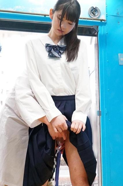 〚マジックミラー〛１８歳の少女JK達が膣内洗浄企画でウブなオンコイジられ快感絶頂♫♫舐めテク実践したらピンクチクビを弄って円光